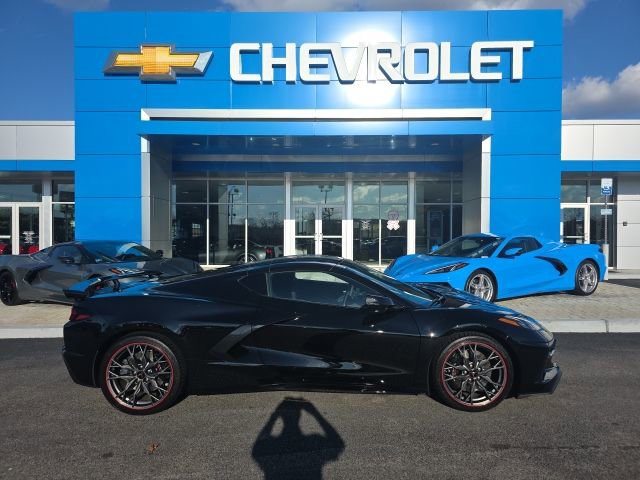 Used 2025 Chevrolet Corvette Stingray Preferred Cpe w/ Z51 Performance Package image 4