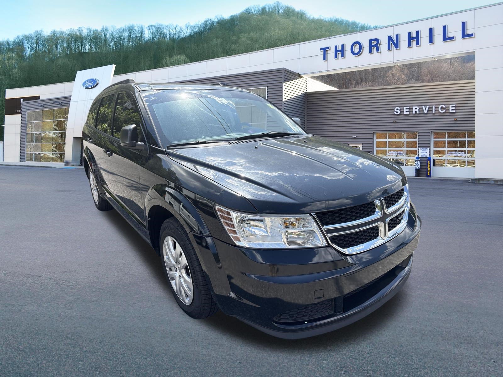 Used 2018 Dodge Journey SE