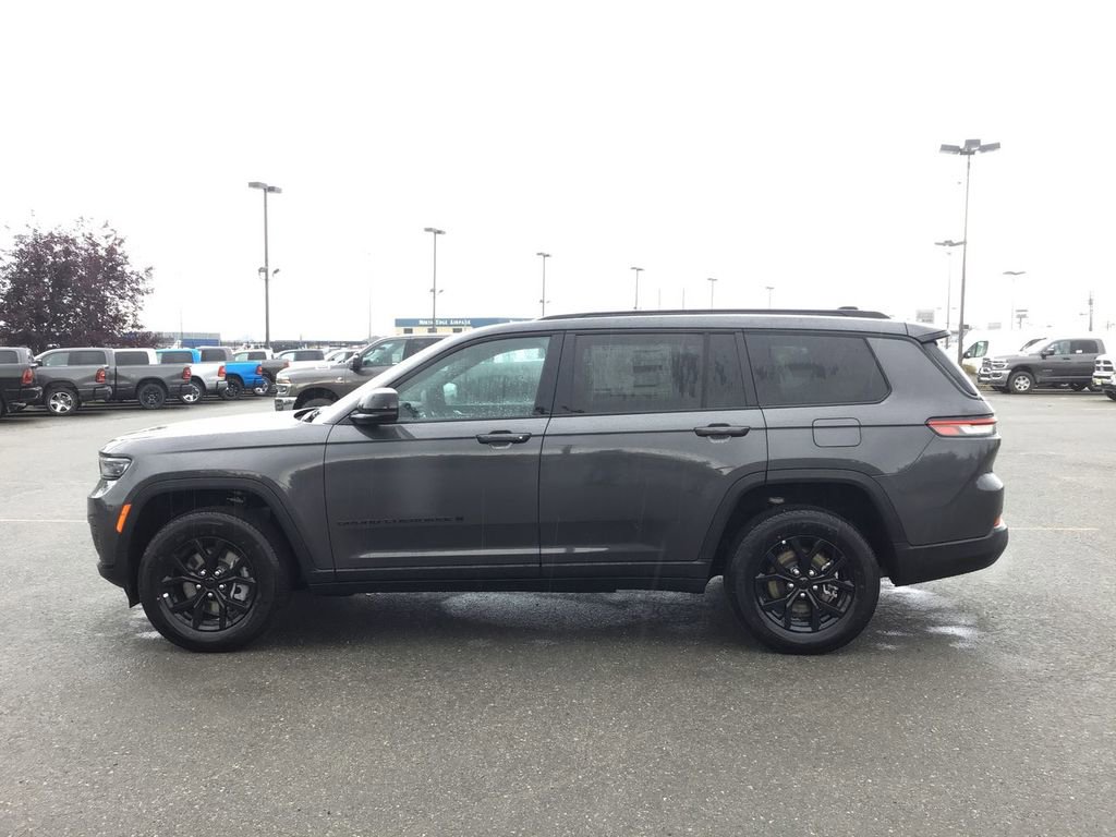 New 2025 Jeep Grand Cherokee L Laredo w/ Trailer Tow Package 360° Tour