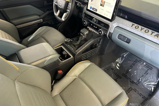 Certified 2025 Toyota 4Runner Trailhunter AWD/4WD image 20