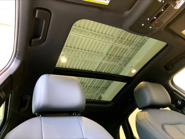 Used 2025 Audi Q3 2.0T Premium w/ Convenience Package AWD/4WD image 26