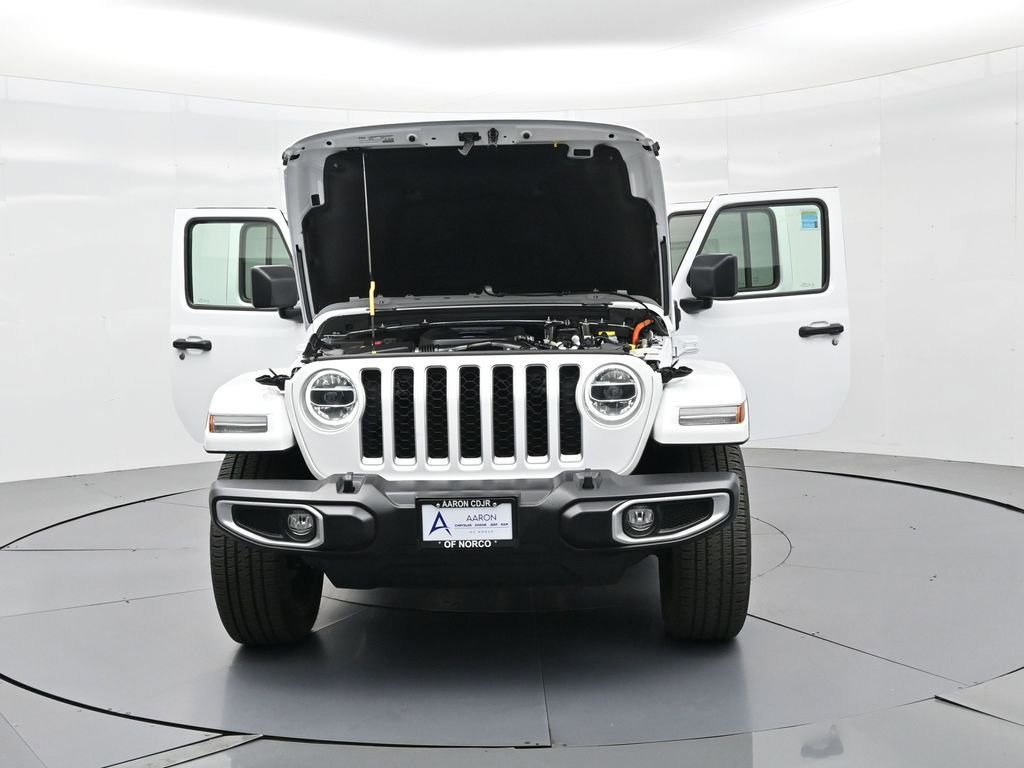 Used 2021 Jeep Wrangler Unlimited Sahara w/ Cold Weather Group image 40