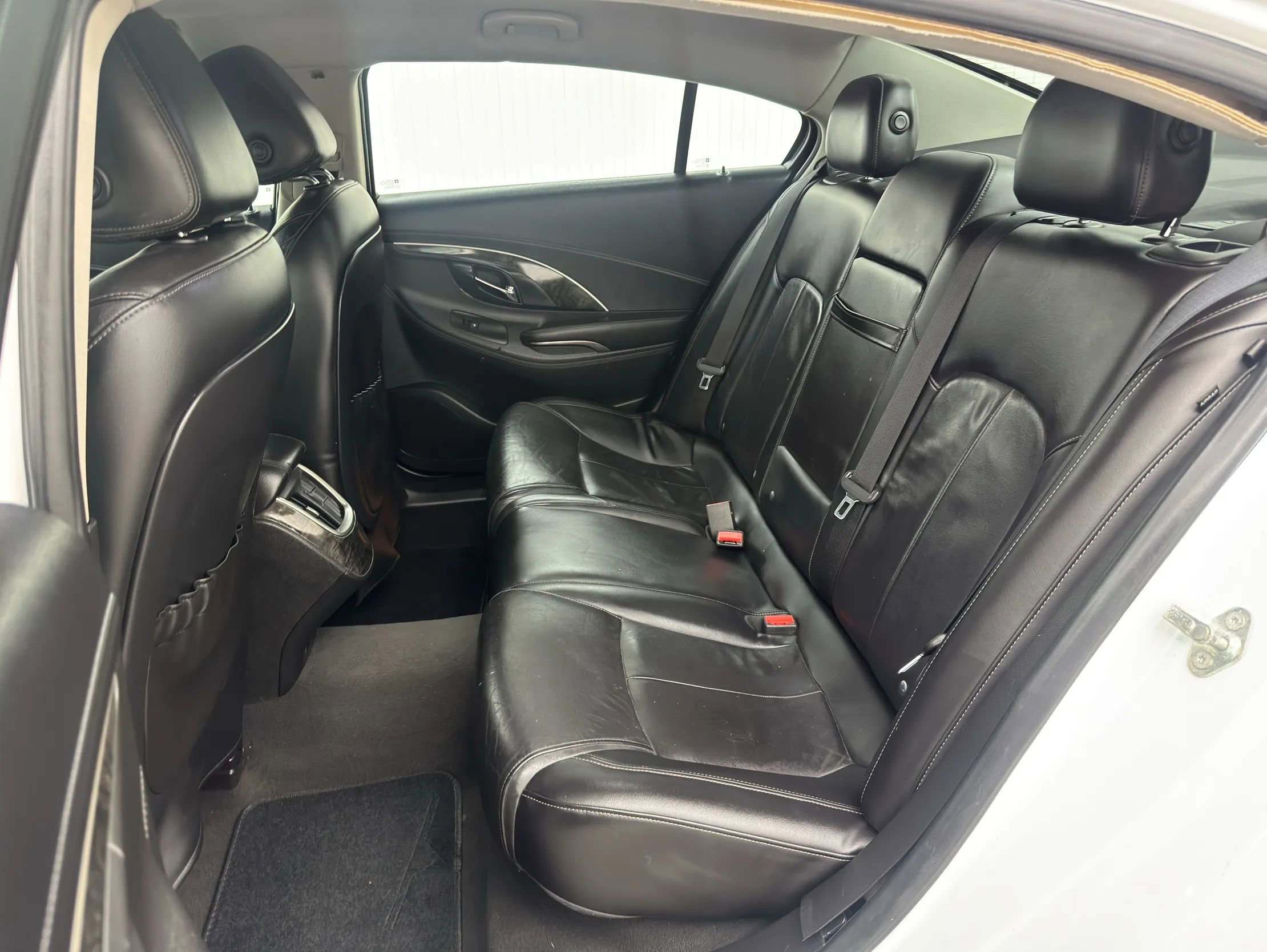 Used 2015 Buick LaCrosse Leather image 12