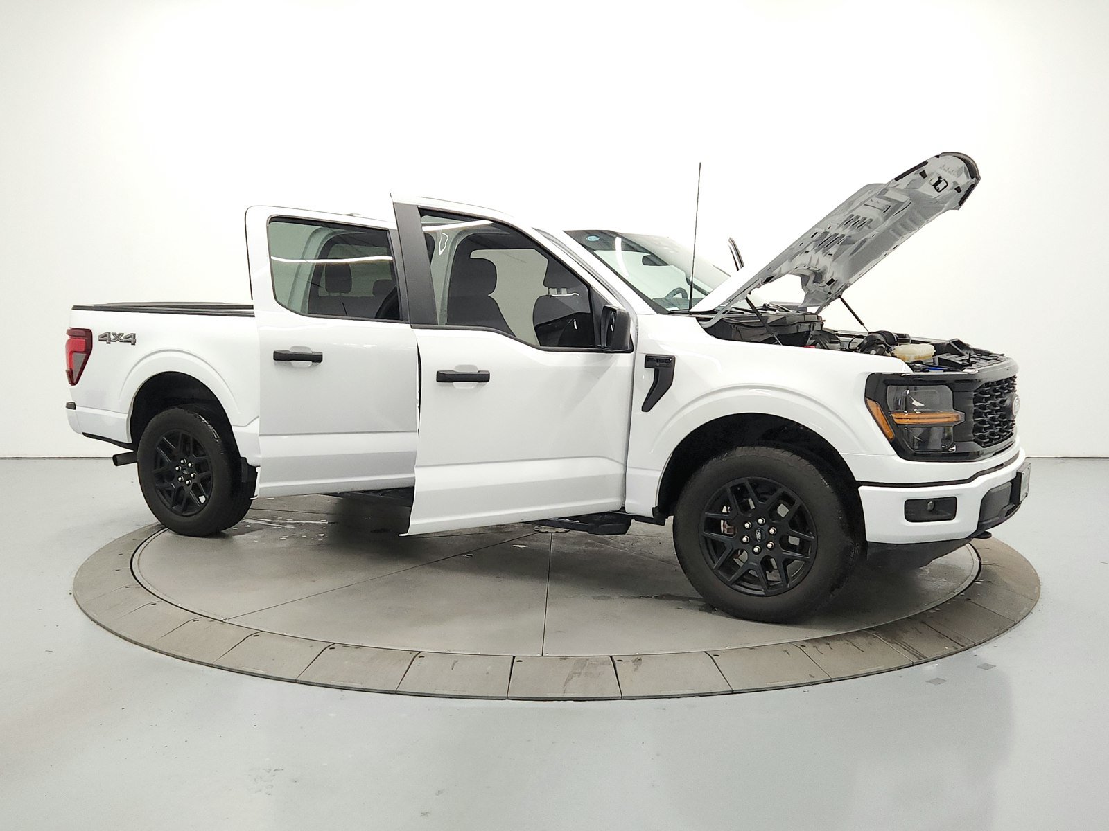 Used 2025 Ford F150 STX w/ STX Black Appearance Package AWD/4WD image 9
