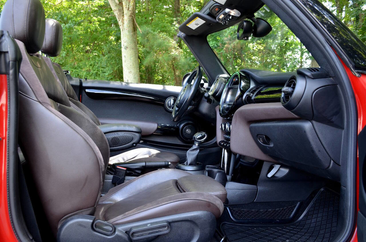 Used 2018 MINI Cooper S image 15