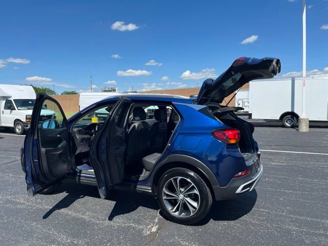 Used 2023 Buick Encore GX Select w/ Safety Package II AWD/4WD image 21