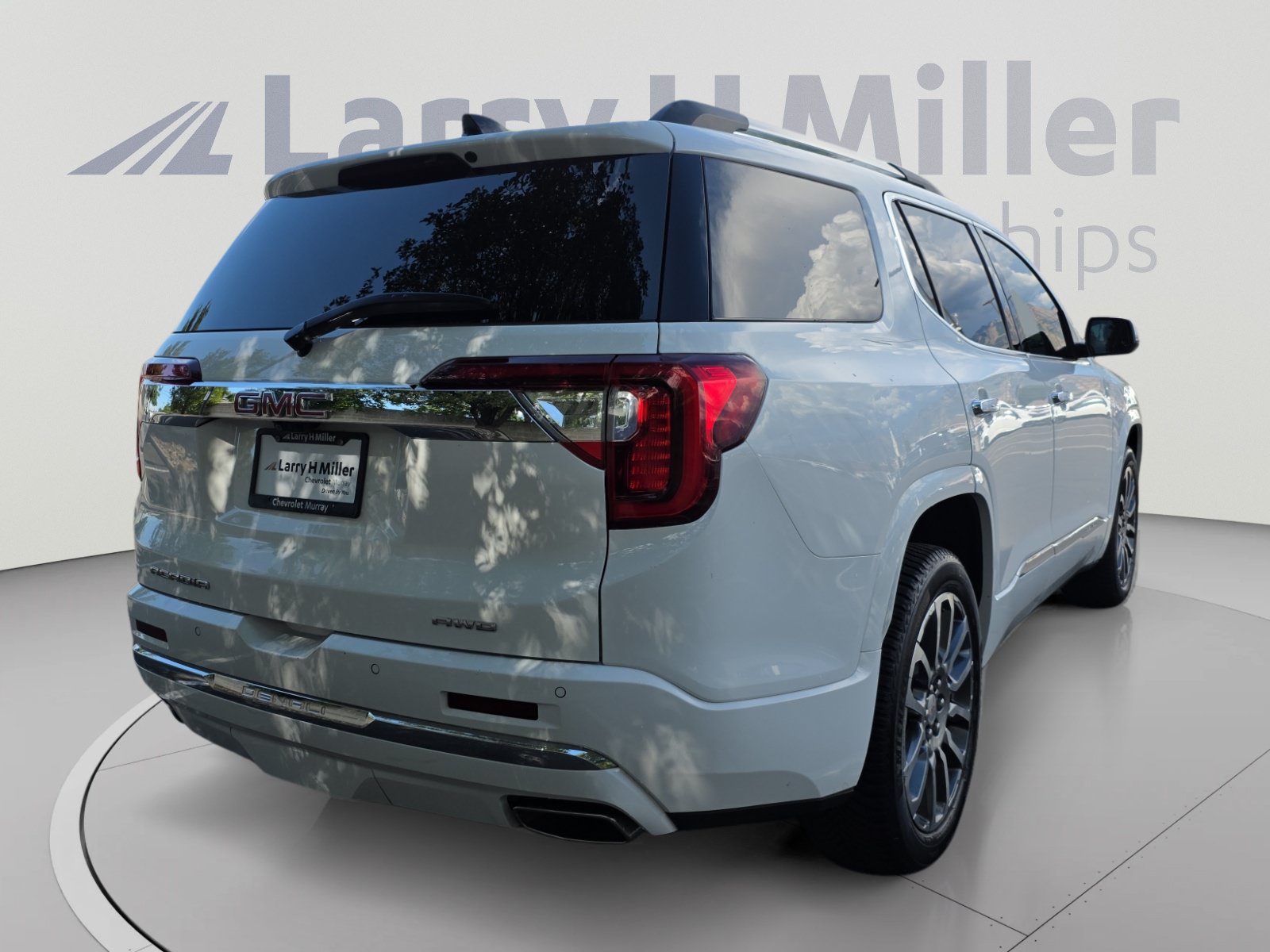 Used 2021 GMC Acadia Denali w/ Denali Ultimate Package AWD/4WD image 5