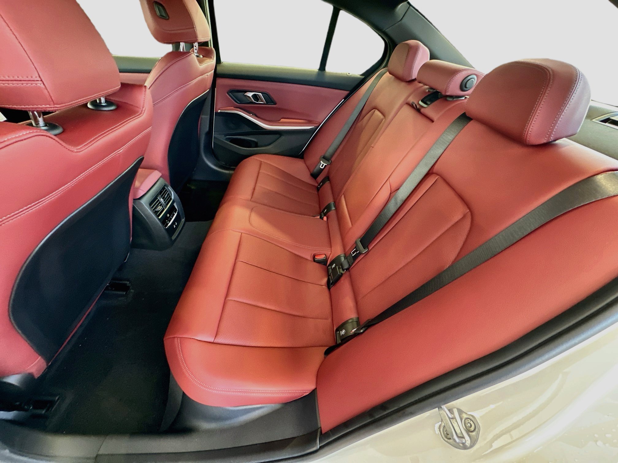 New 2026 BMW 330i Sedan w/ M Sport Package RWD image 14