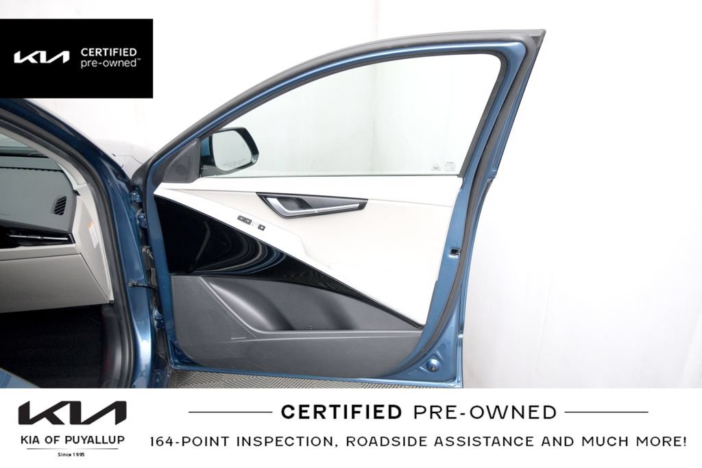 Certified 2023 Kia Niro Wave FWD image 16