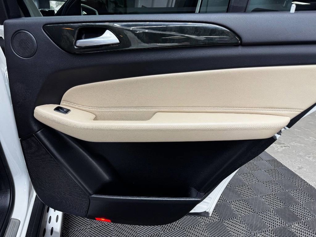 Used 2019 Mercedes-Benz GLS 450 4MATIC image 52