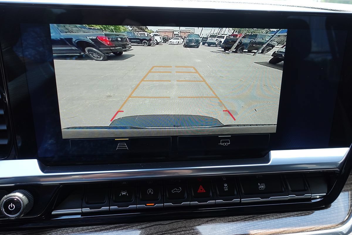 Used 2024 Chevrolet Silverado 1500 LT AWD/4WD image 57
