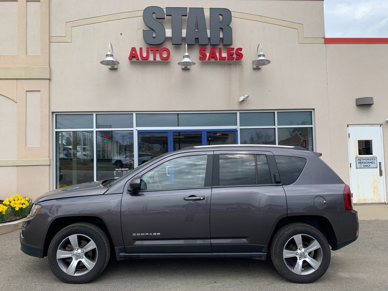 Used 2016 Jeep Compass High Altitude AWD/4WD image 4