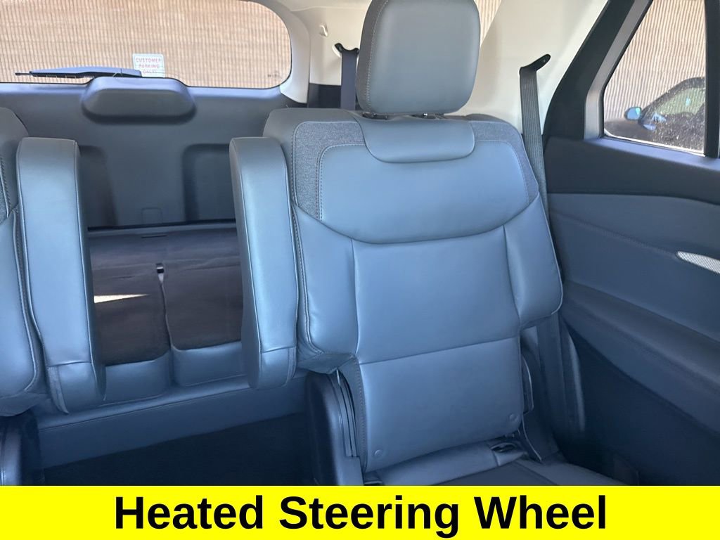 Used 2026 Ford Explorer Active w/ Active Comfort Package AWD/4WD image 17