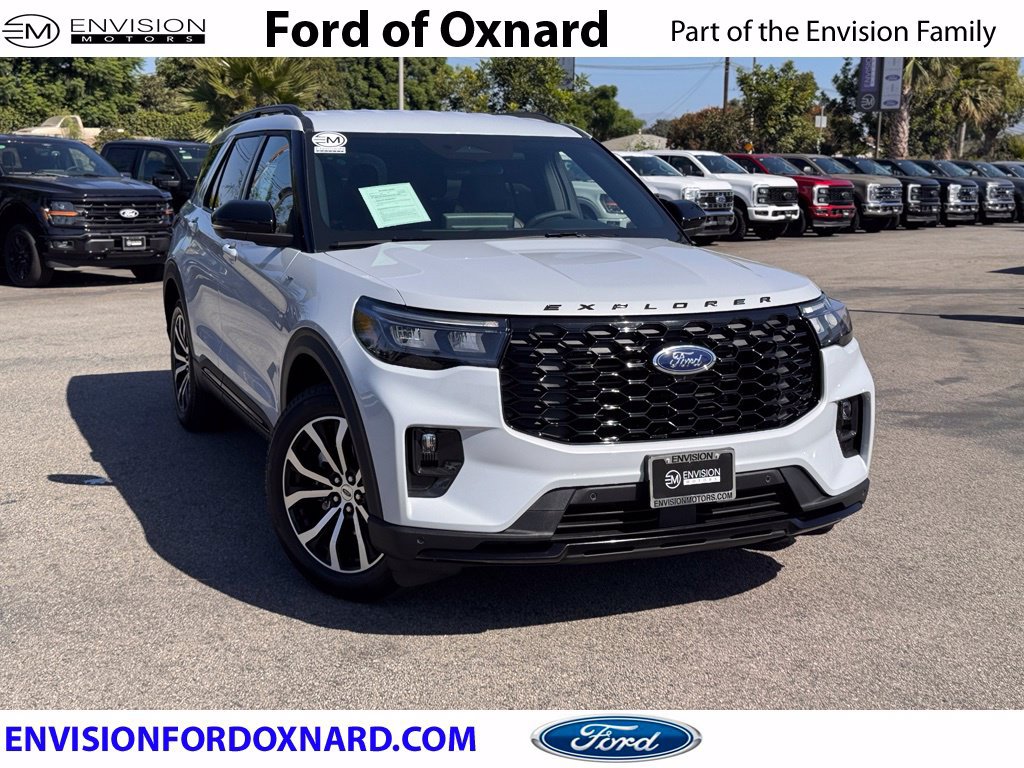 Used 2026 Ford Explorer ST-Line RWD image 1