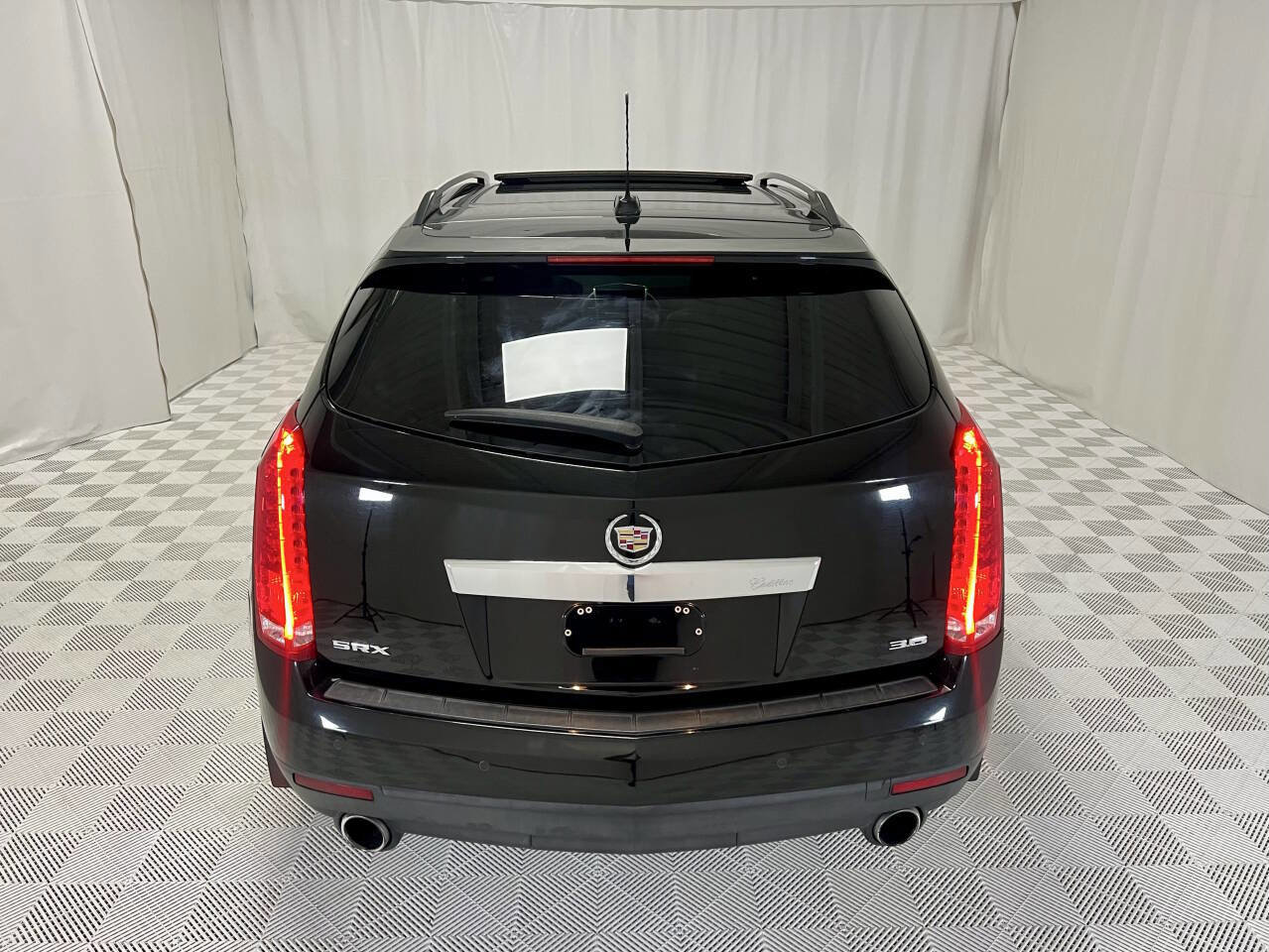 Used 2016 Cadillac SRX Premium w/ Driver Assist Package image 26