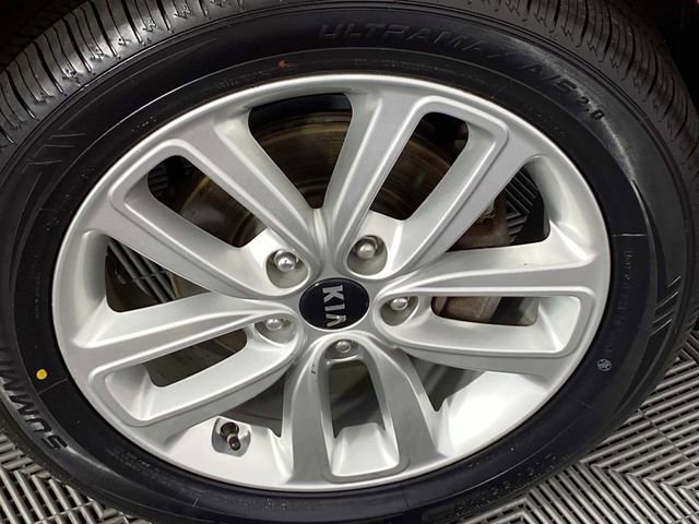 Used 2017 Kia Soul + w/ Audio Package FWD image 30
