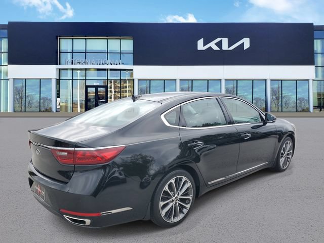 Used 2017 Kia Cadenza Technology FWD image 3