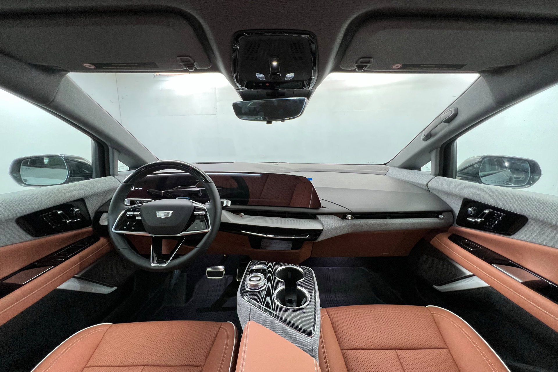 New 2025 Cadillac Optiq Sport 2 w/ LPO, Floor Liner Package image 10