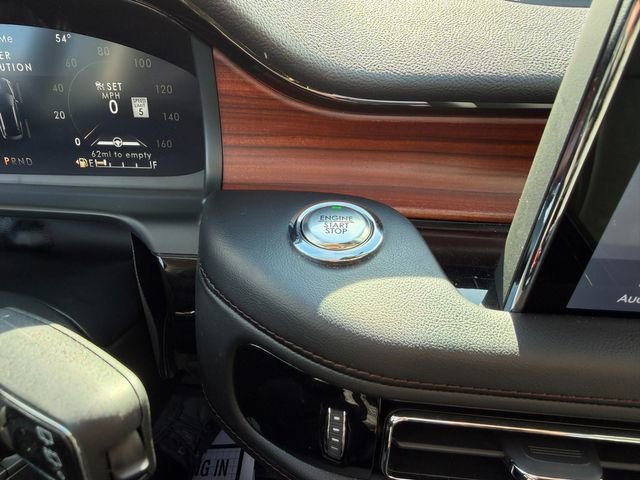 Used 2024 Lincoln Aviator Reserve w/ Equipment Group 201A image 45