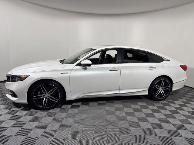 Used 2022 Honda Accord Touring image 3