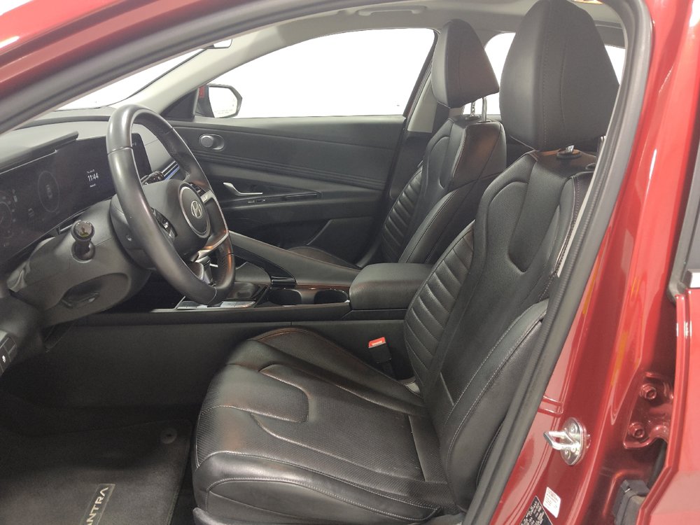 Used 2024 Hyundai Elantra Limited FWD image 17