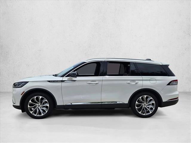 Used 2025 Lincoln Aviator Reserve w/ Illumination Package RWD image 8