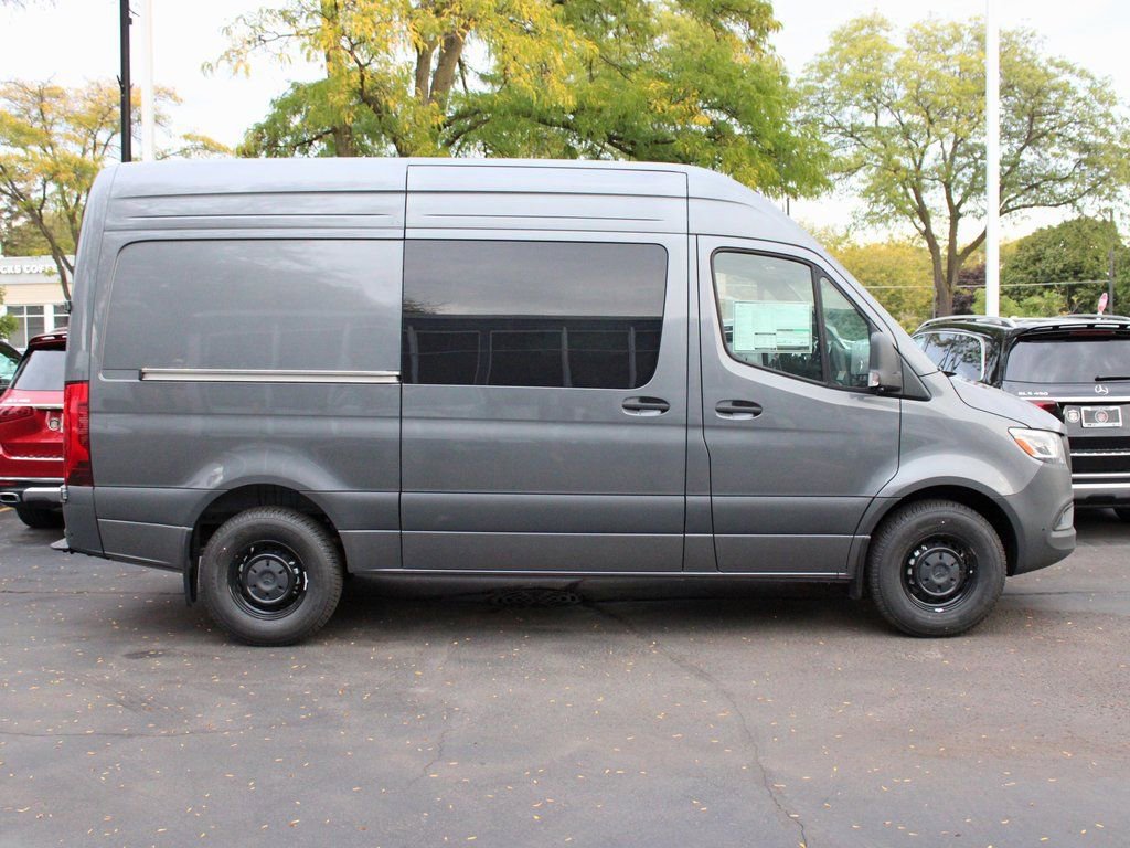 Used 2026 Mercedes-Benz Sprinter 2500 image 2