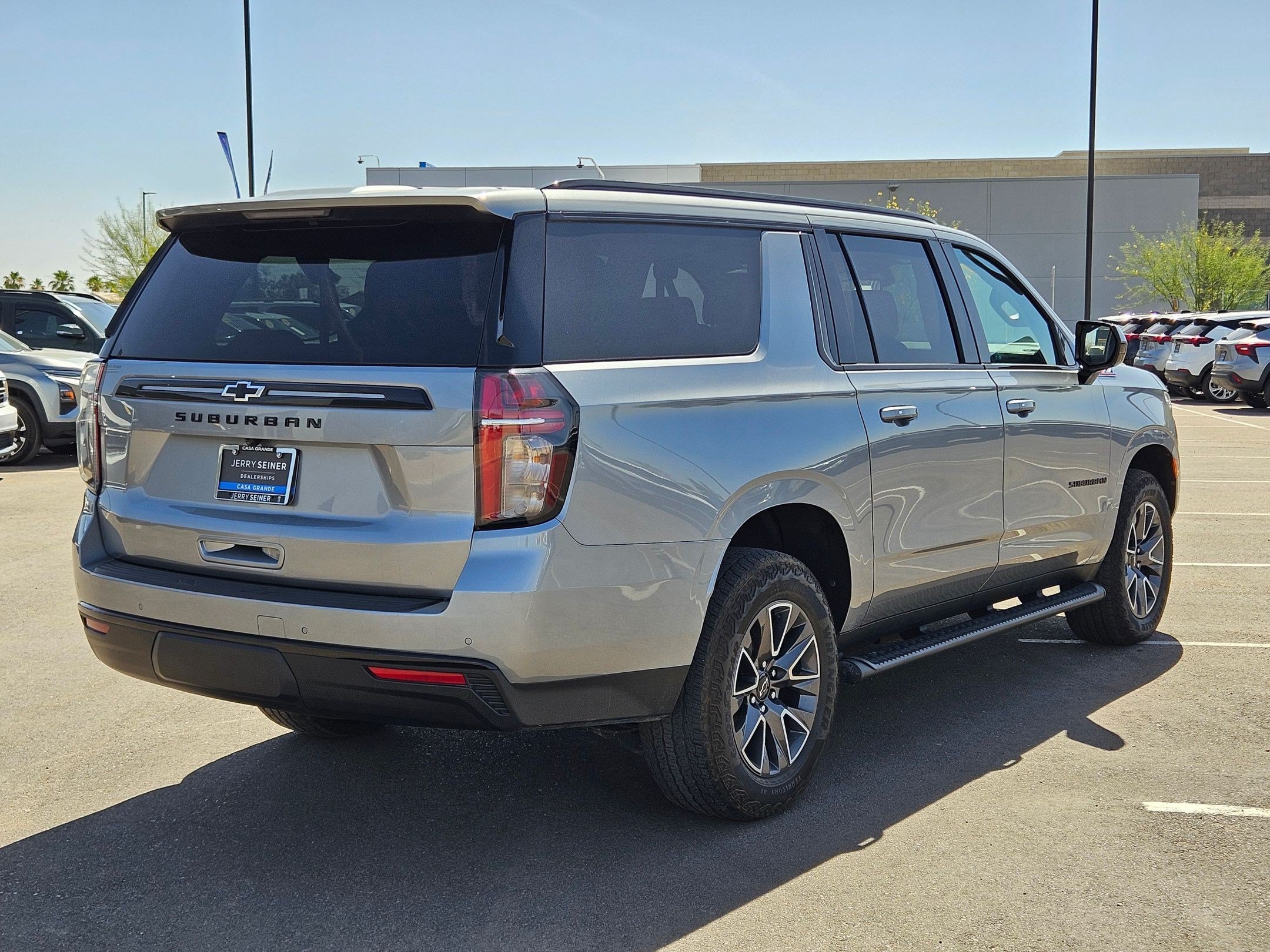 Certified 2024 Chevrolet Suburban Z71 AWD/4WD image 5
