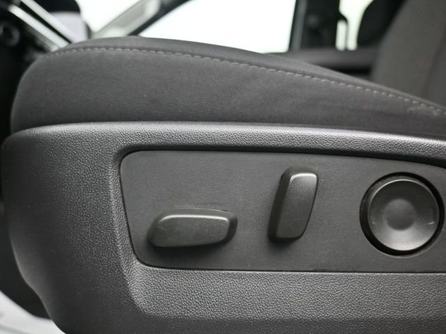 Used 2024 GMC Sierra 2500 SLE w/ SLE Convenience Package image 11