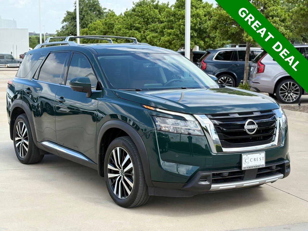 Used 2024 Nissan Pathfinder Platinum w/ Cargo Package image 5