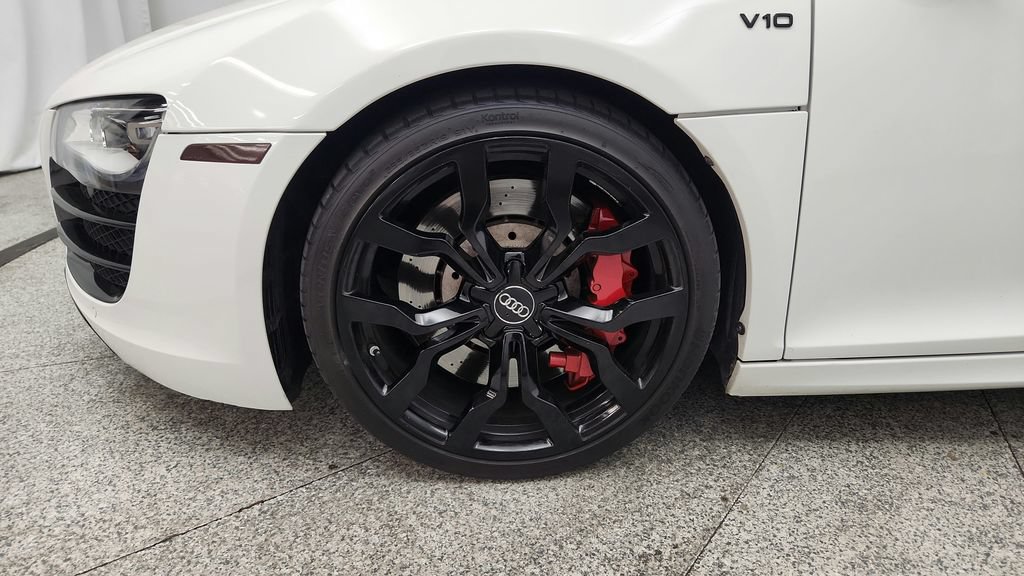 Used 2012 Audi R8 V10 AWD/4WD image 14