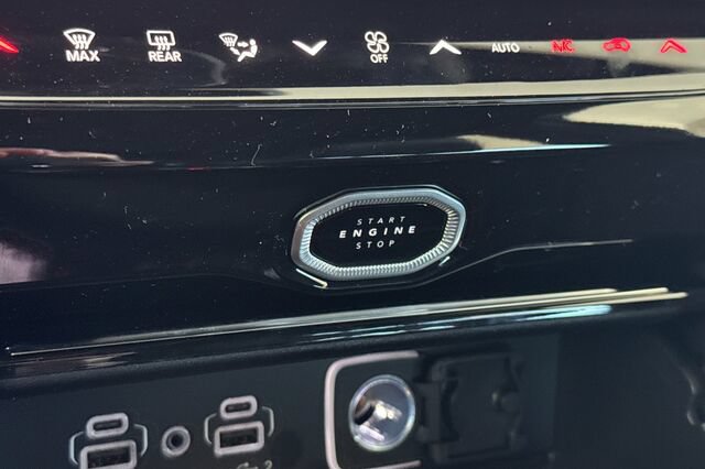 New 2026 Jeep Grand Cherokee L Limited AWD/4WD image 21