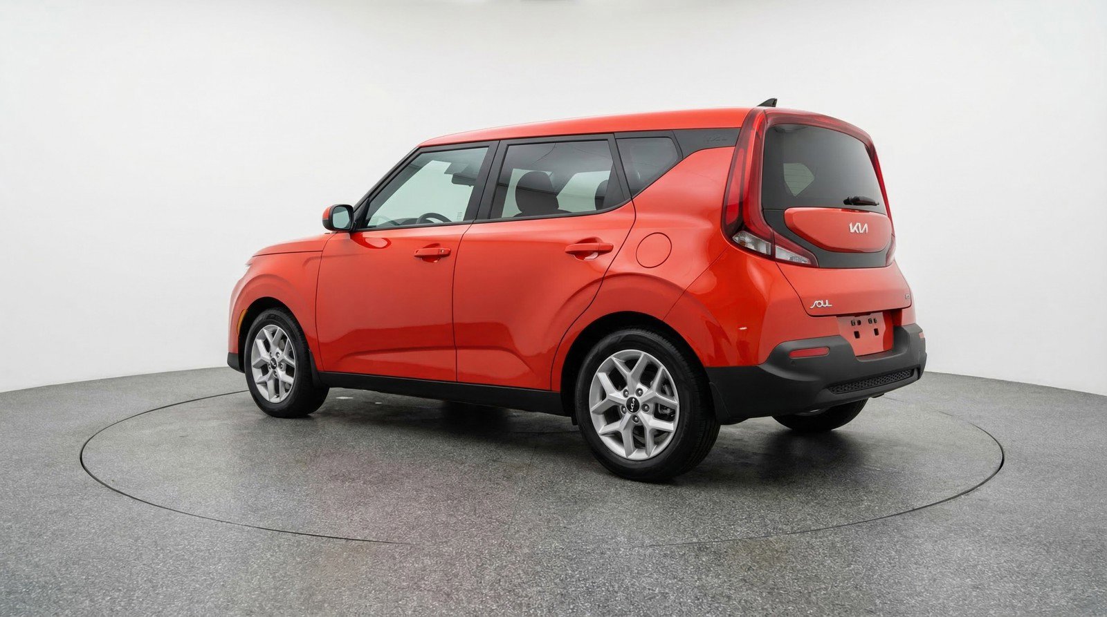 Used 2025 Kia Soul LX w/ LX Technology Package image 6