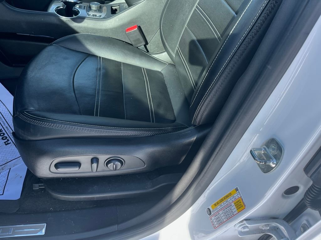 Used 2022 GMC Terrain Denali w/ Denali Premium Package image 21