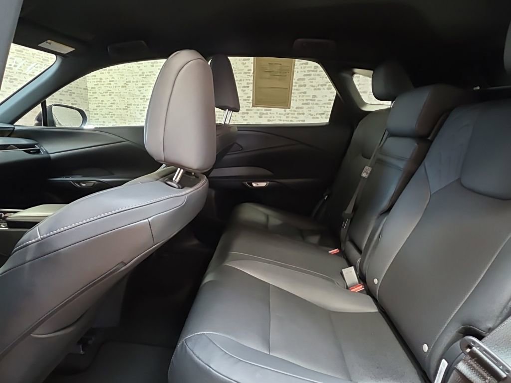 Used 2023 Lexus RX 350 FWD image 12