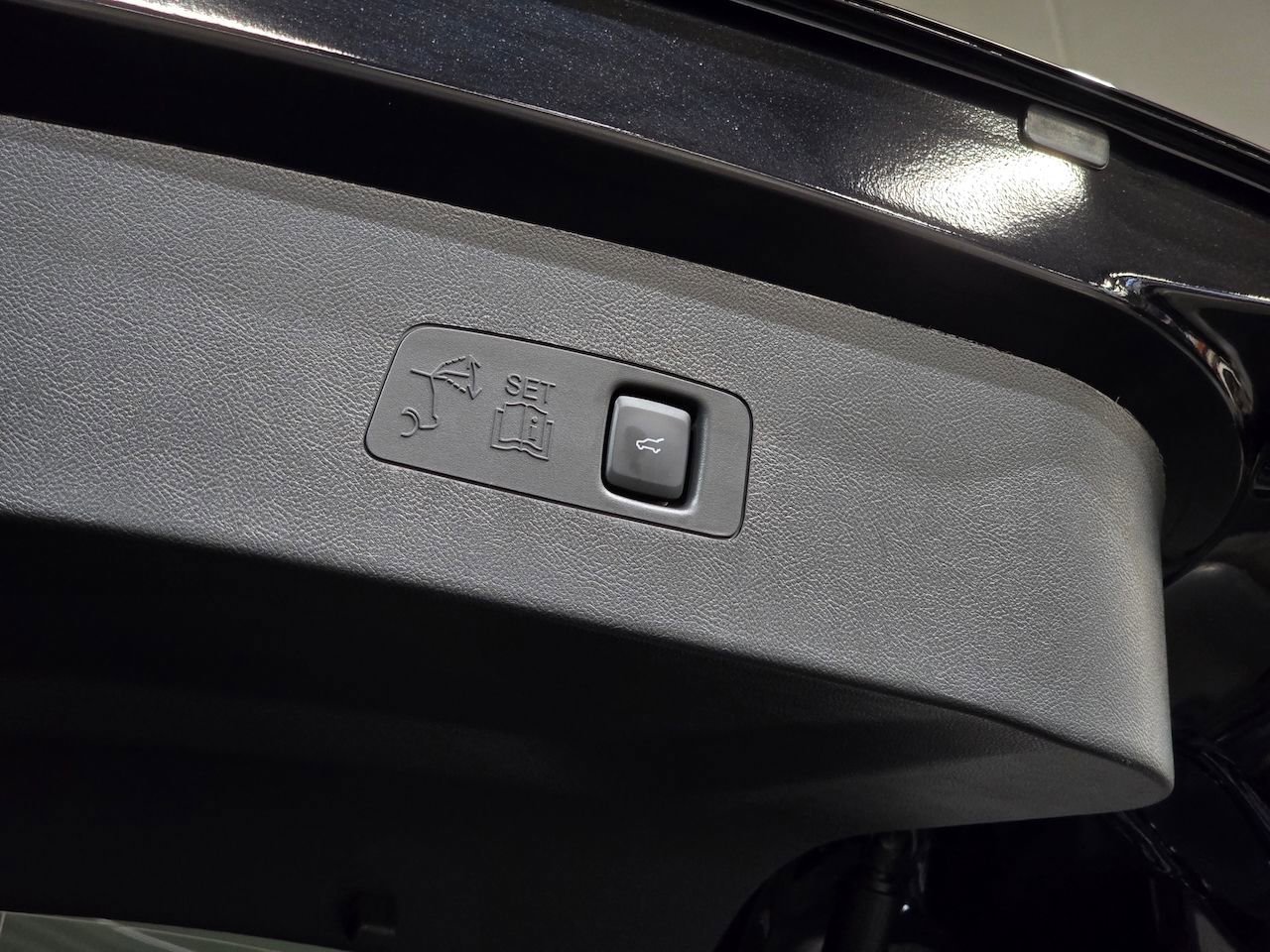 New 2026 Lincoln Corsair Premiere image 10