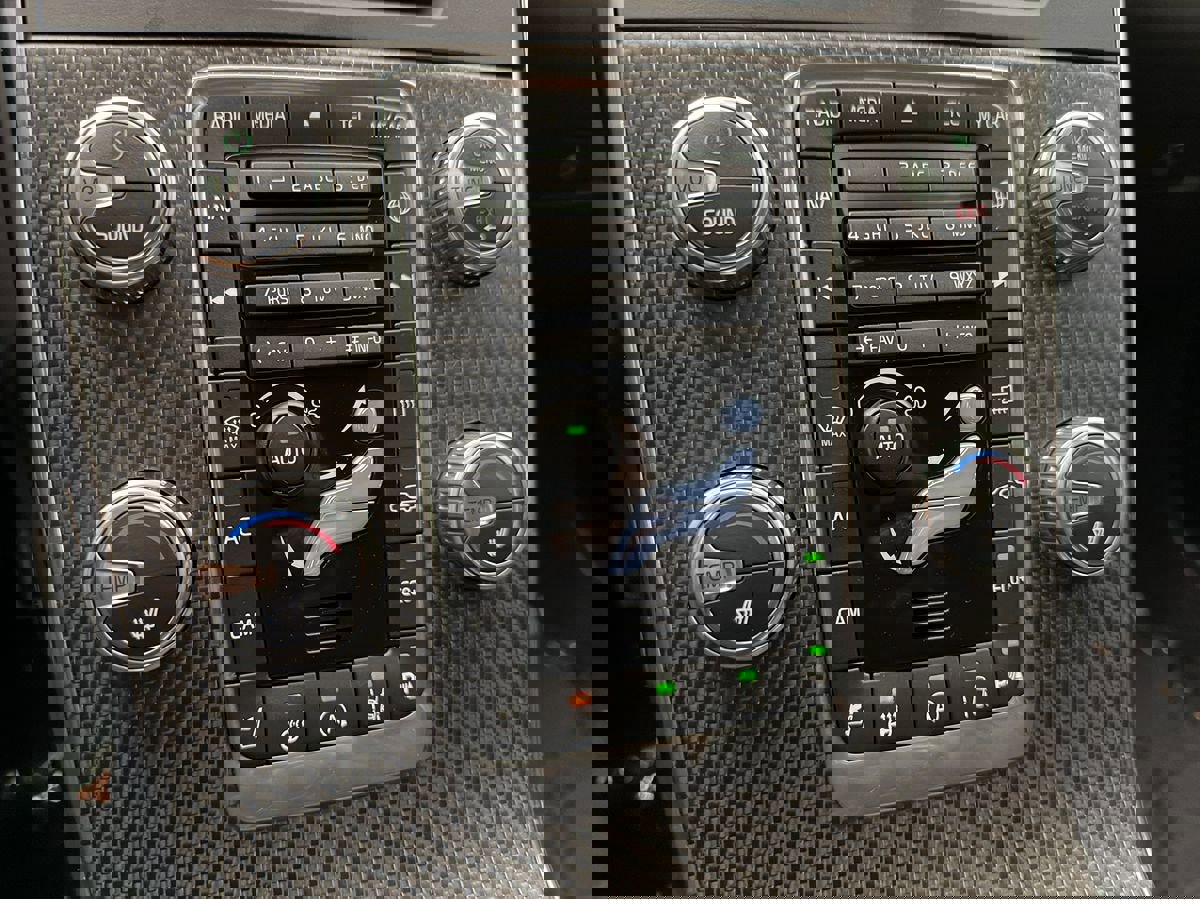 Used 2018 Volvo V60 T6 Polestar image 35