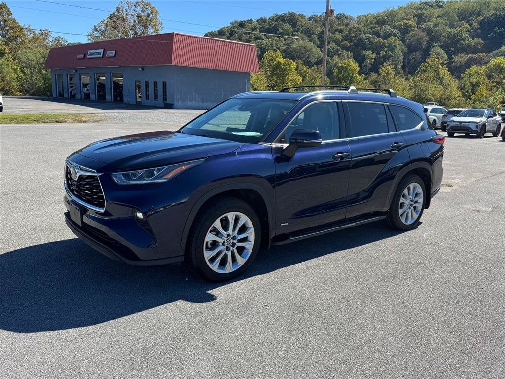 Used 2022 Toyota Highlander Limited