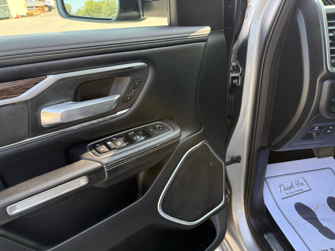 Used 2020 RAM 1500 Laramie image 16
