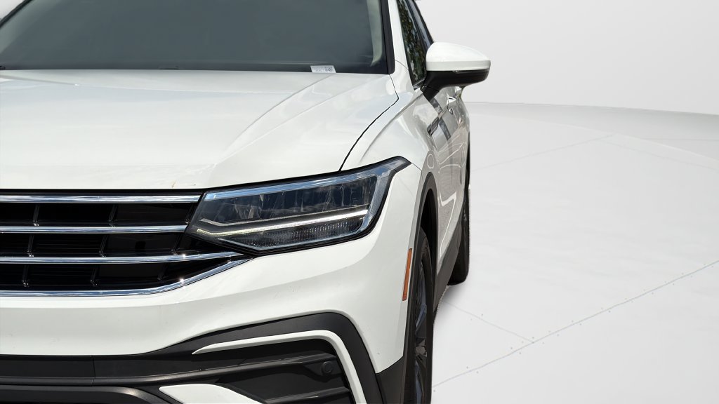 Used 2024 Volkswagen Tiguan SE FWD image 37