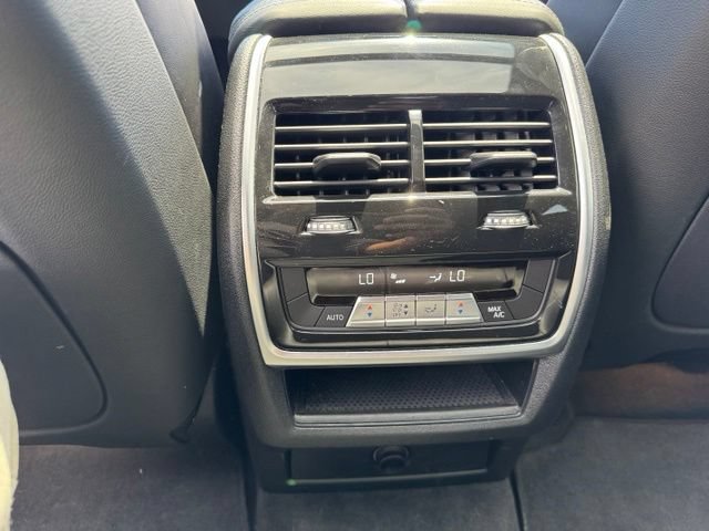 Used 2022 BMW X6 M50i w/ Premium Package AWD/4WD image 41