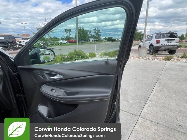 Used 2021 Buick Encore GX Select AWD/4WD image 31