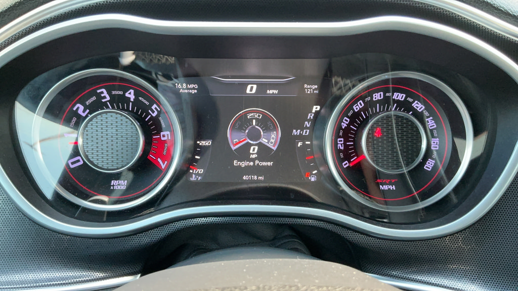 Used 2015 Dodge Challenger SRT w/ Technology Group RWD image 9