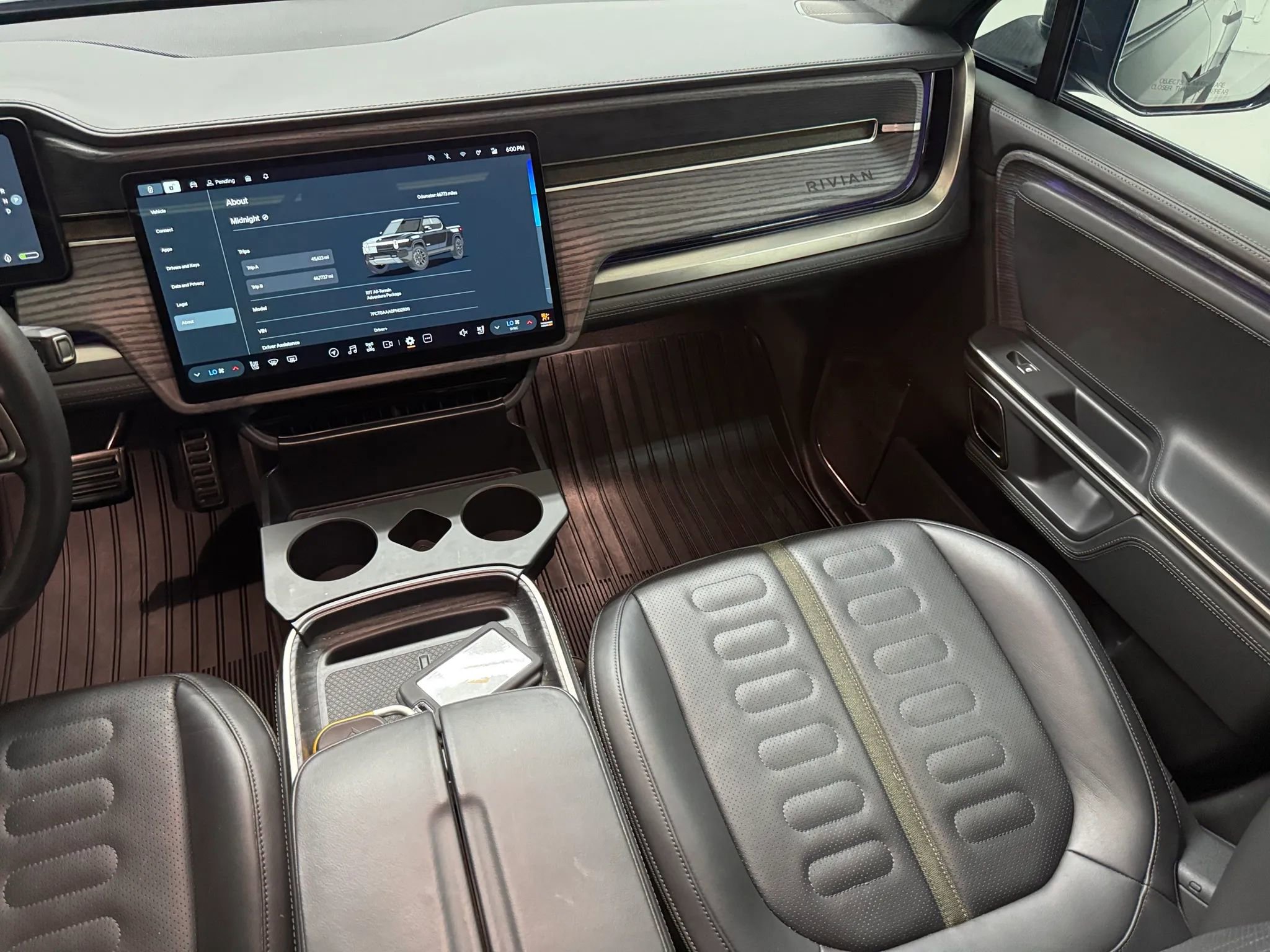 Used 2023 Rivian R1T Adventure image 26