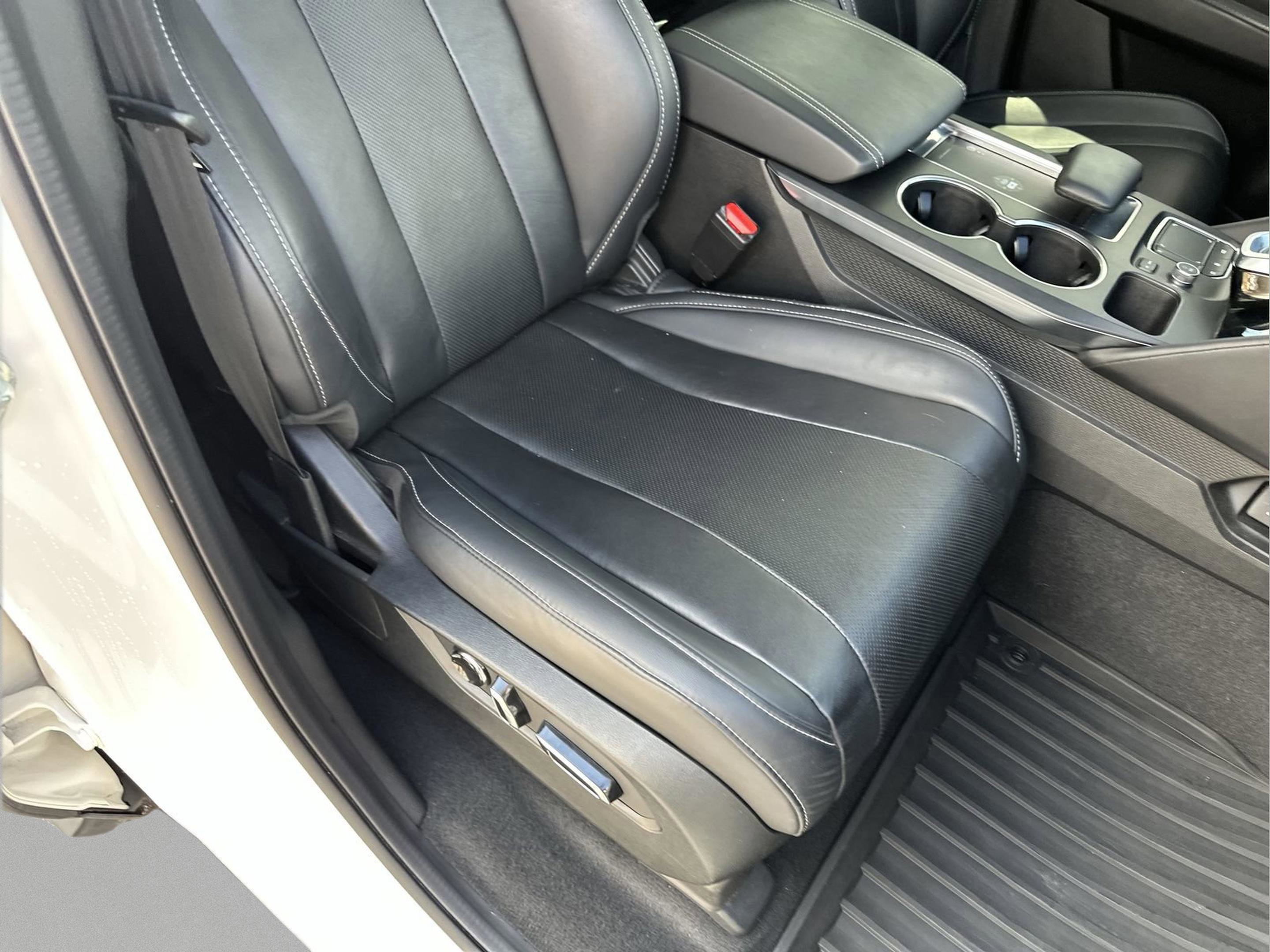 Used 2023 Acura MDX FWD w/ Technology Package image 20