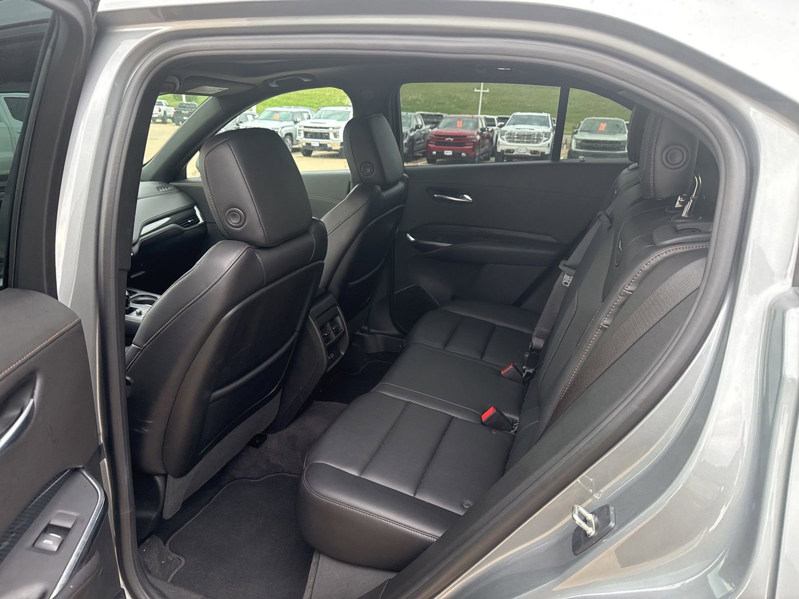 Used 2023 Cadillac XT4 Sport FWD image 9