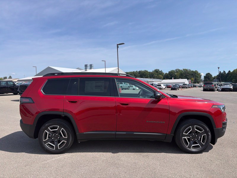 New 2026 Jeep Cherokee Laredo AWD/4WD image 2
