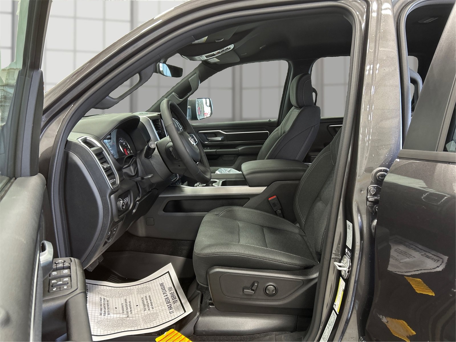 New 2026 RAM 1500 Big Horn AWD/4WD image 9