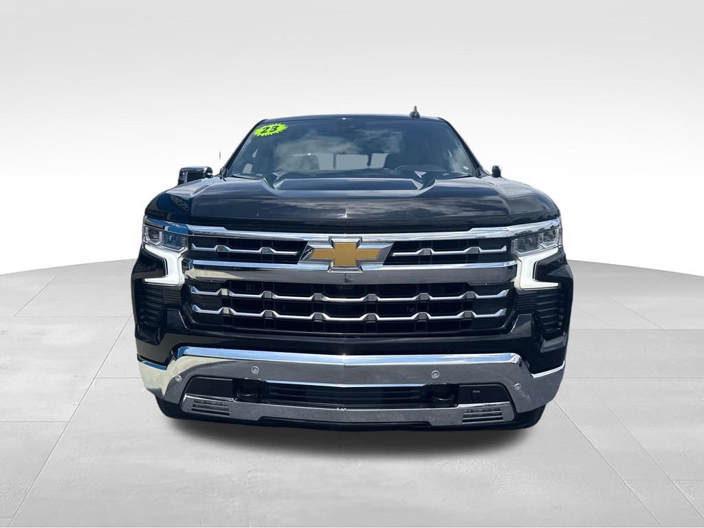 Used 2023 Chevrolet Silverado 1500 LTZ w/ LTZ Convenience Package II AWD/4WD image 19