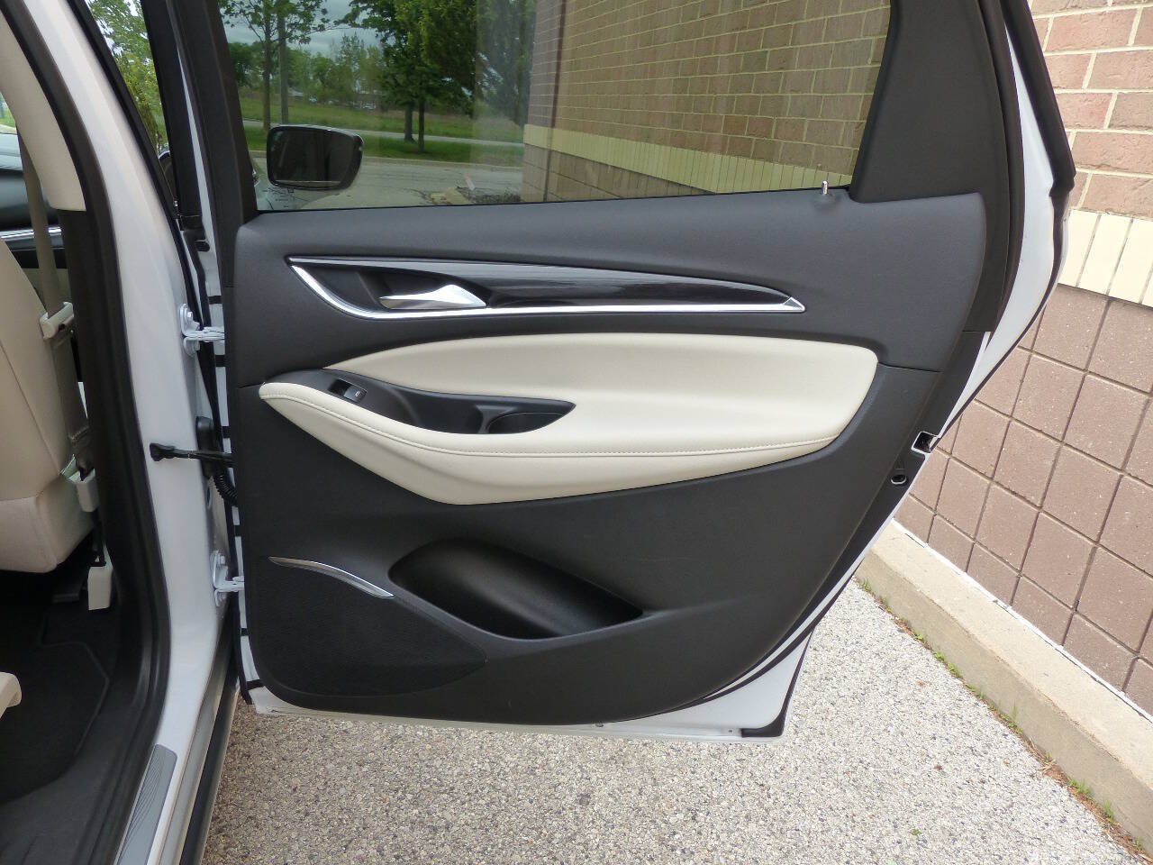 Used 2022 Buick Enclave Premium w/ Surround and Sites Package FWD image 48